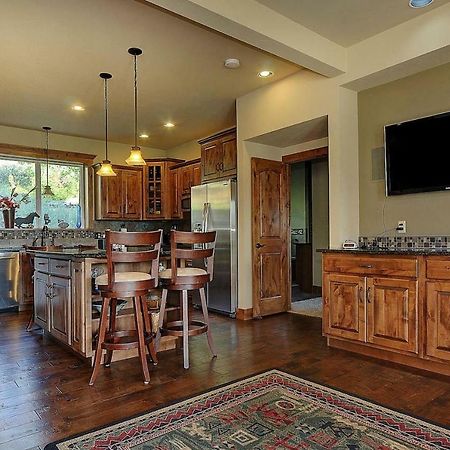 فيلا Private Retreat On Working Horse And Cattle Ranch ساليدا المظهر الخارجي الصورة