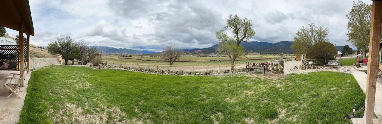 فيلا Private Retreat On Working Horse And Cattle Ranch ساليدا المظهر الخارجي الصورة
