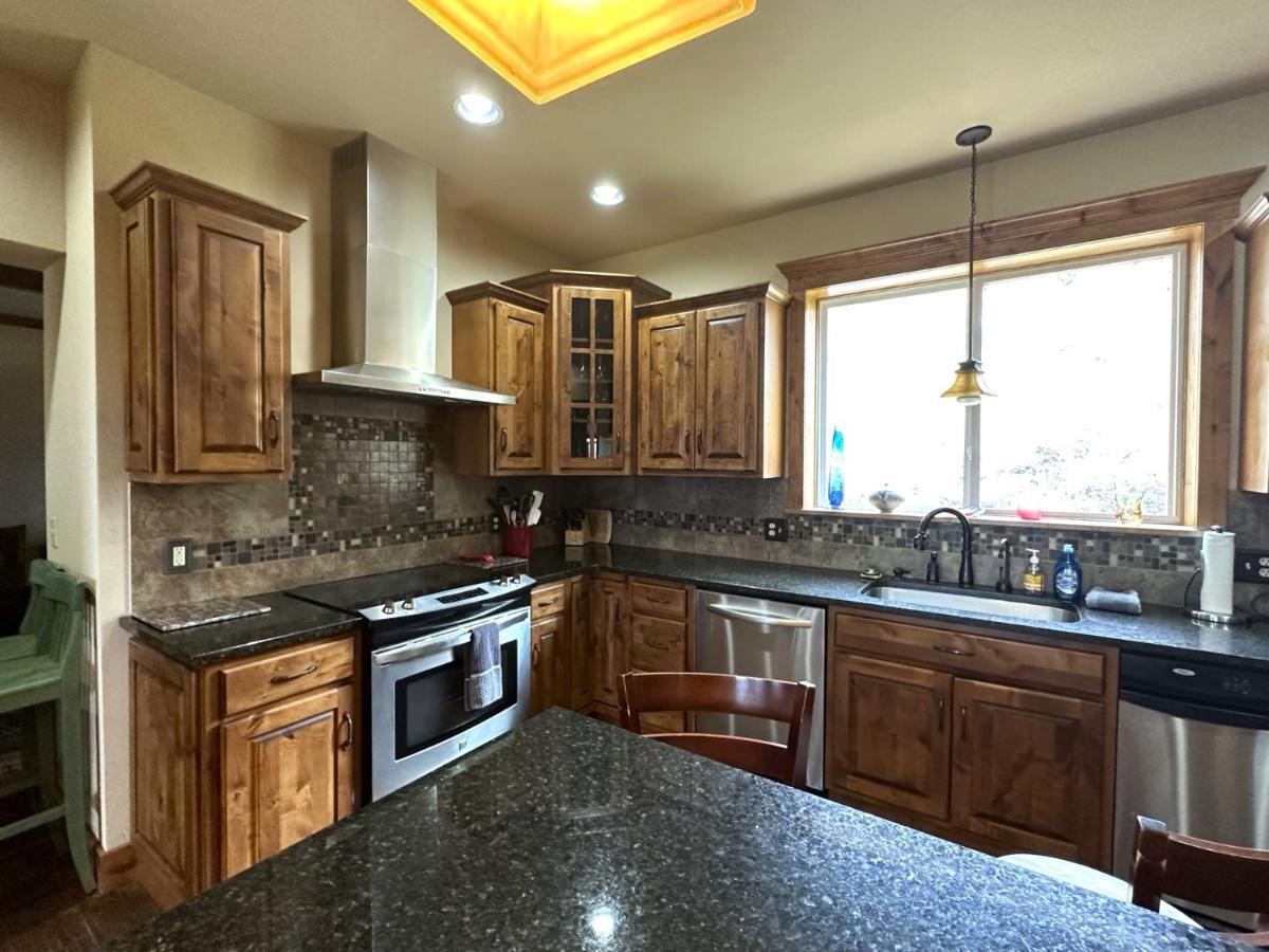 فيلا Private Retreat On Working Horse And Cattle Ranch ساليدا المظهر الخارجي الصورة